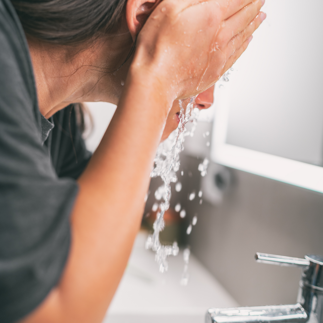 The art of oil cleansing - Your ultimate guide