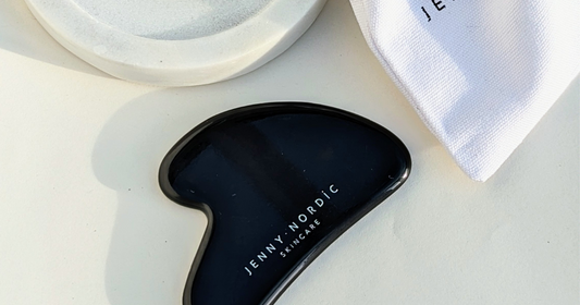Black obsidian gua sha tool | Jenny Nordic Skincare